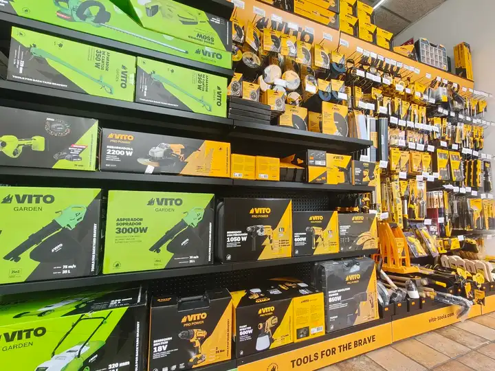 Outillage et quincaillerie chez Bricomalavella