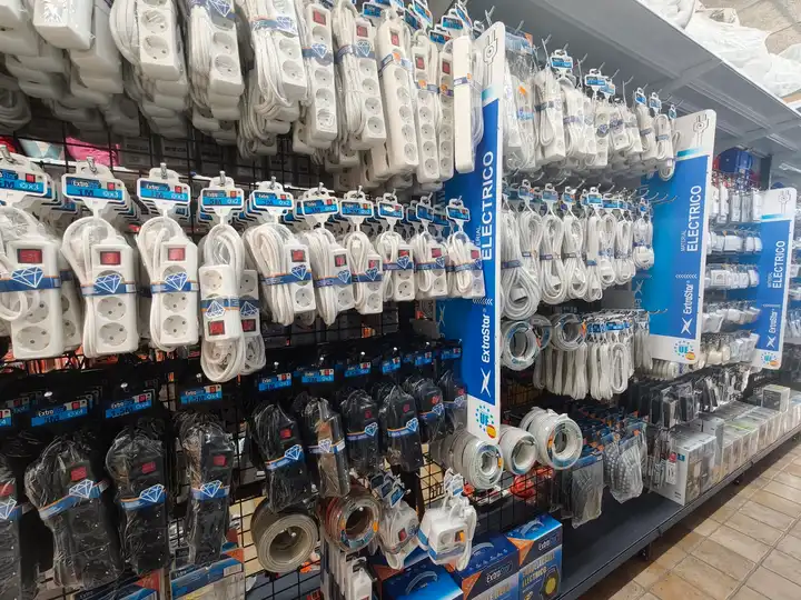 Matériel électrique chez Bricomalavella