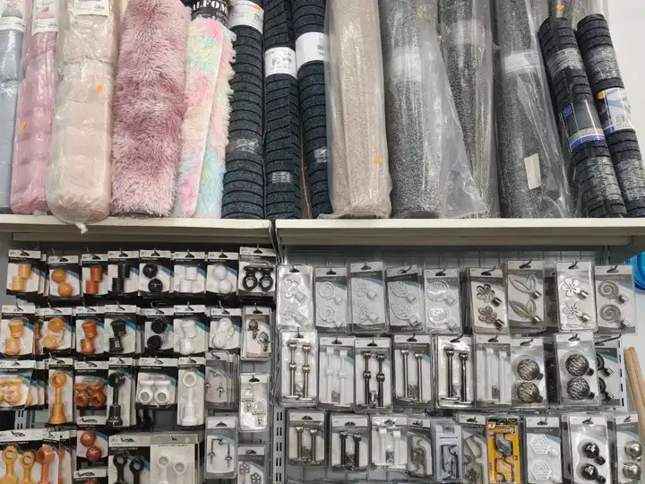Rayon et matériaux de quincaillerie de Bricomalavella, photo 5